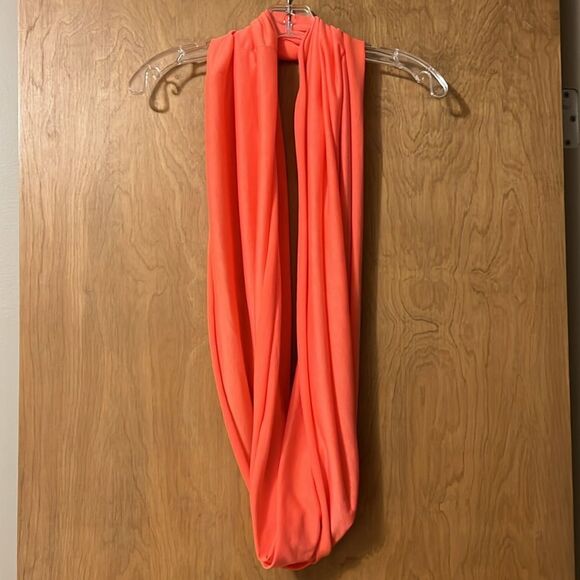 NWOT Cotton Blend Infinity Scarf - Picture 4 of 4